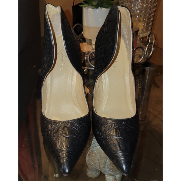 Yevrah Black Unique Heels Size 7 - Picture 4 of 6